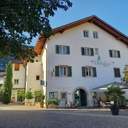 Hotel Teutschhaus Cortina Sulla Strada del Vino Extérieur photo